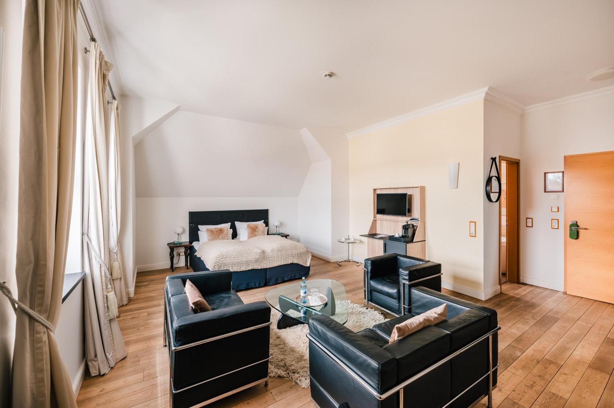 Romantik Hotel Schloss Ranzow โลห์เมอ ภายนอก รูปภาพ