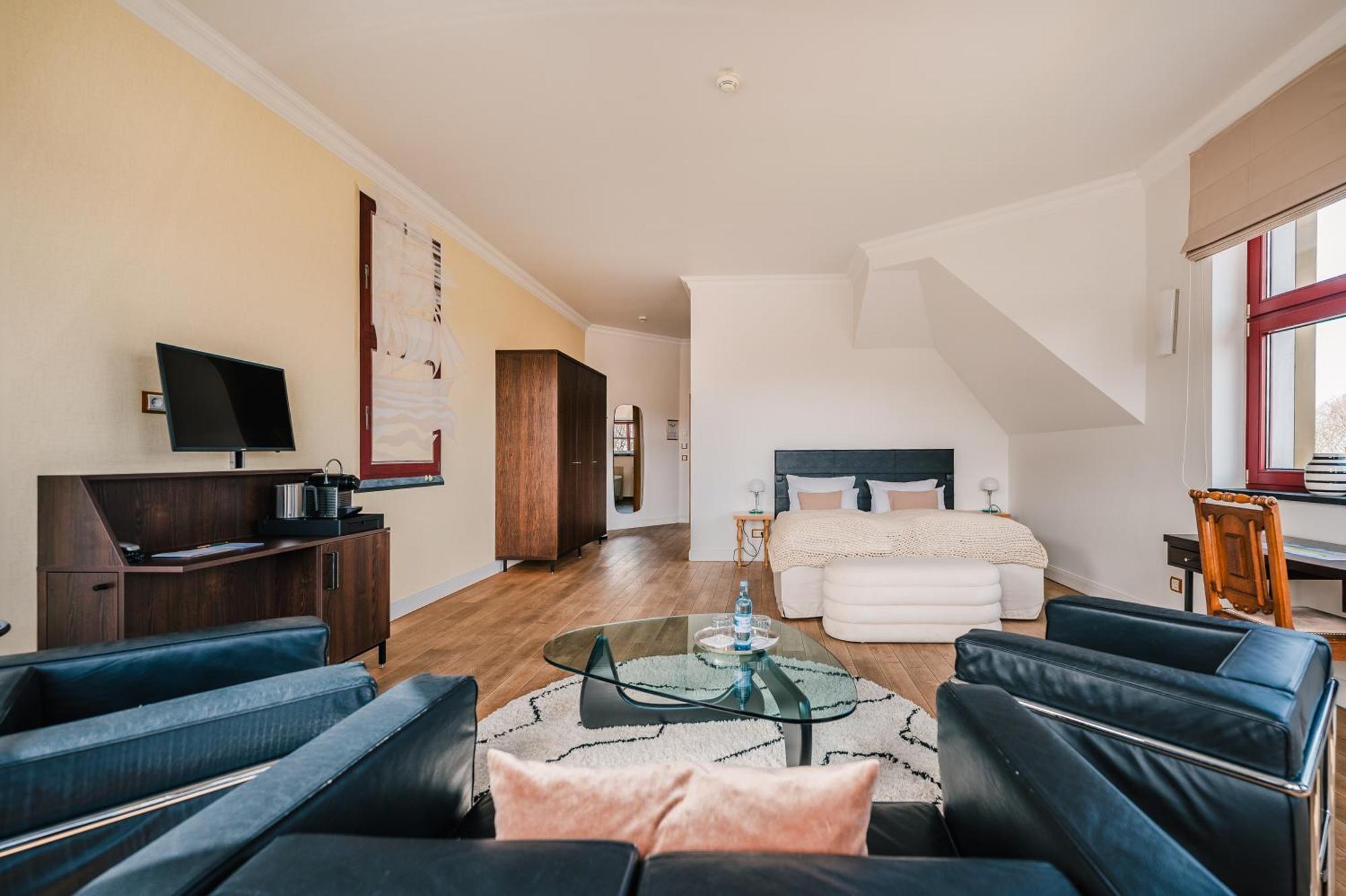 Romantik Hotel Schloss Ranzow โลห์เมอ ภายนอก รูปภาพ